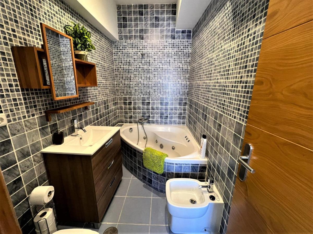Rooms San Marcos Madryt Zewnętrze zdjęcie